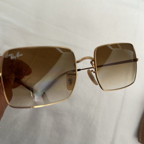 Ray Ban Sun Glasses - Picture 7 of 7